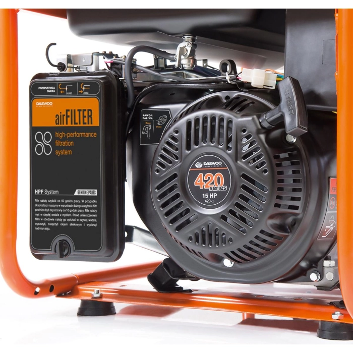 ZESTAW AGREGAT PRĄDOTWÓRCZY DAEWOO GDA 7500E 6.5kW + 2x GENERATOR OIL SAE 10W-30 DWO 600