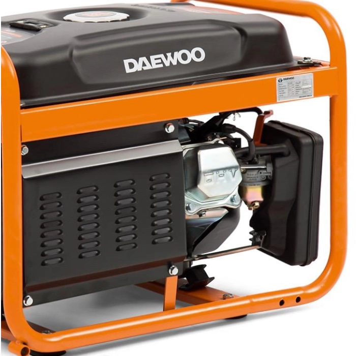 ZESTAW AGREGAT PRĄDOTWÓRCZY DAEWOO GDA 3500E 3.2kW + GENERATOR OIL SAE 10W-30 DWO 600