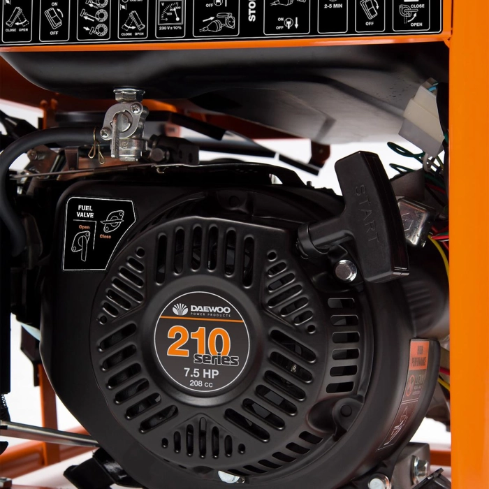 ZESTAW AGREGAT PRĄDOTWÓRCZY DAEWOO GDA 3500 3.2kW + GENERATOR OIL SAE 10W-30 DWO 600